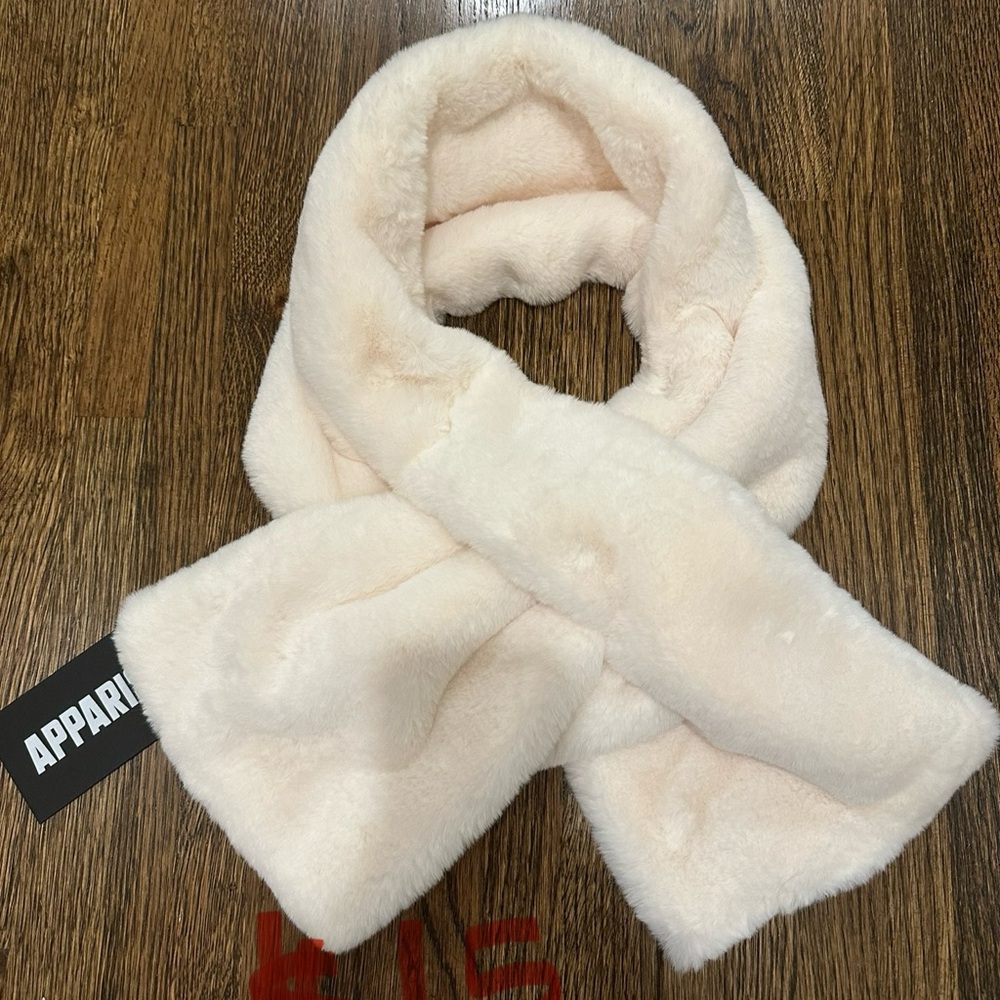 Apparis Ivory Faux Fur Accessory